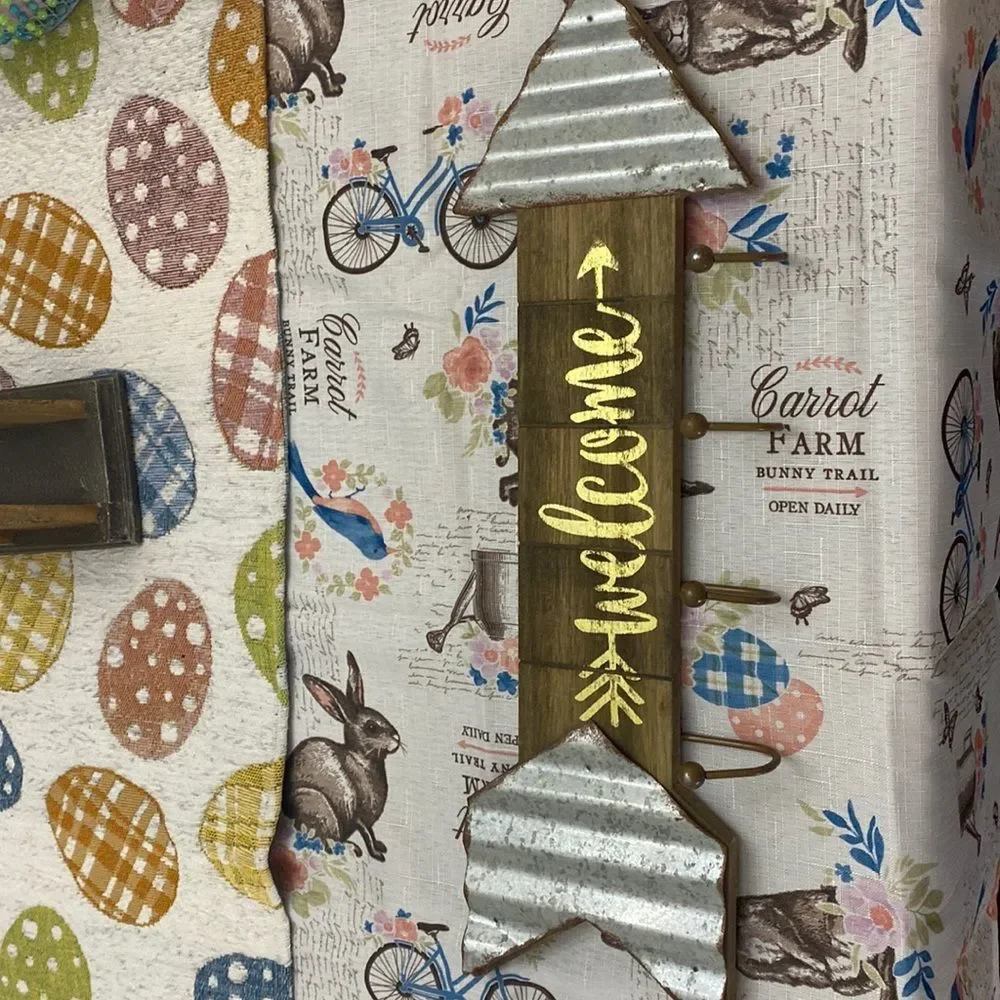 Wooden Arrow Keyholder